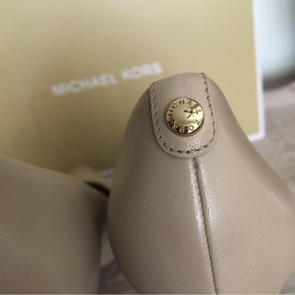 ‼️NIB‼️Michael Kors Flex Leather Mid Heels - Picture 5 of 5